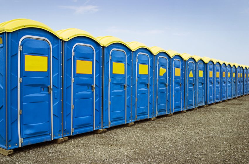 Here’s Why You Need Porta Potty Rentals At Your Construction Site