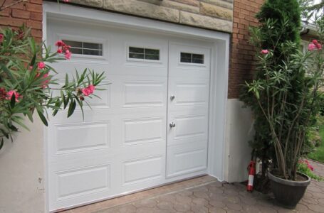 5 Top Tips for Choosing a New Garage Door