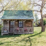 How to DIY Your Log Retreat on a Budget